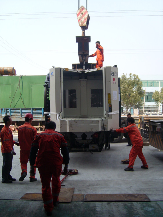 CNC機(jī)械裝卸搬運(yùn)